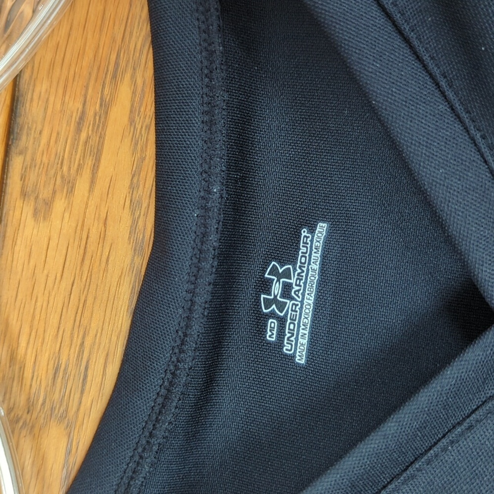 Under Armour Sleeveless V Neck Athletic Golf Tennis Tank Top Size M Black - Picture 2 of 6